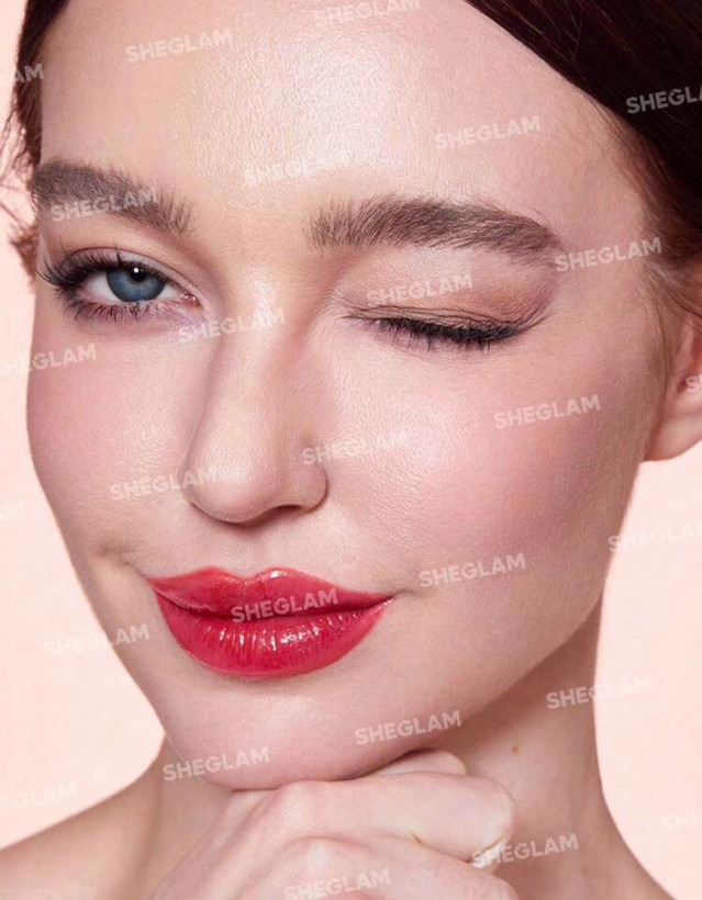 لیپ گلاس کوشنی ازشیگلم Beauty Sleep | براقکننده لب با اپلیکاتور کوشنی و آبرسان